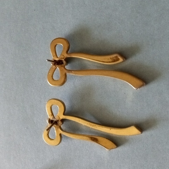 Goldtone Tied Ribbon Pin for Scarf/Lapel/Tie/Handbag or Shoe - Picture 3 of 3